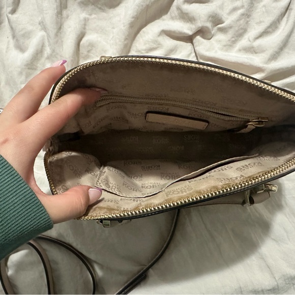 Michael Kors Cream Satchel Bag - Picture 5 of 6